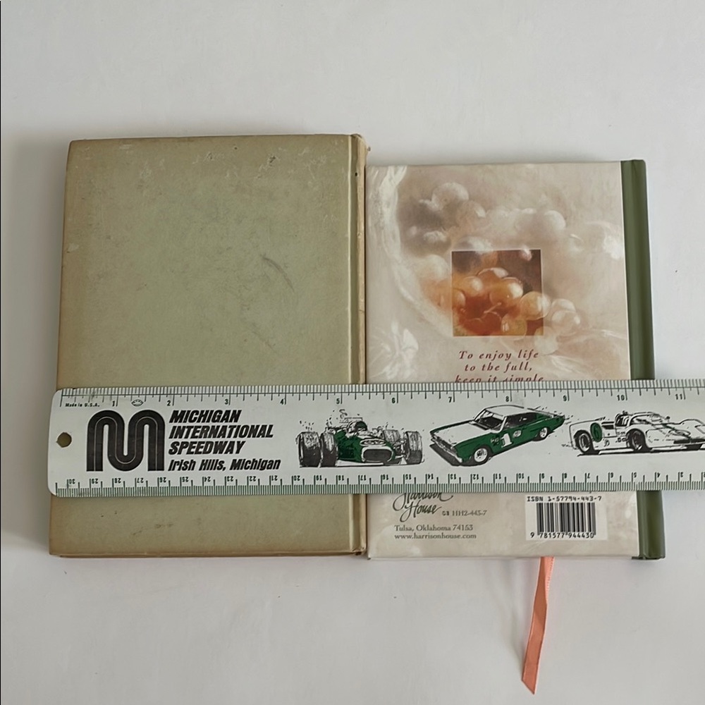 Inspirational Books: Celebration of Simplicity, Getting The Most Out Of Life - Picture 4 of 12